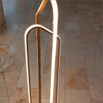 آباژور ایستاده مدرن طرح مناره کد00237 - خرید بهترین کیفیت و قیمت در فروشگاه فروشگاه روشنایی دلوری