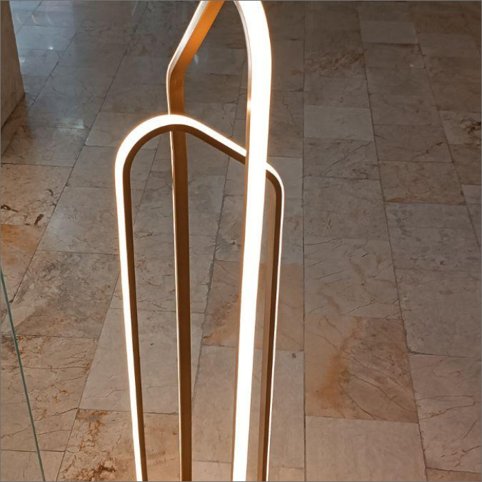 آباژور ایستاده مدرن طرح مناره کد00237 - خرید بهترین کیفیت و قیمت در فروشگاه فروشگاه روشنایی دلوری